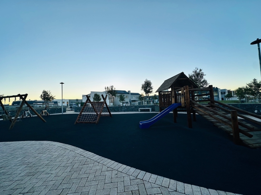 4 Bedroom Property for Sale in Sandown Western Cape